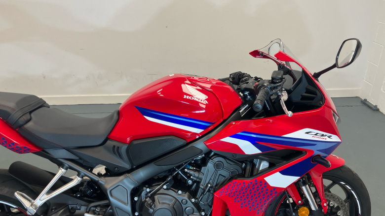 Honda CBR650R E-Clutch (24MY)